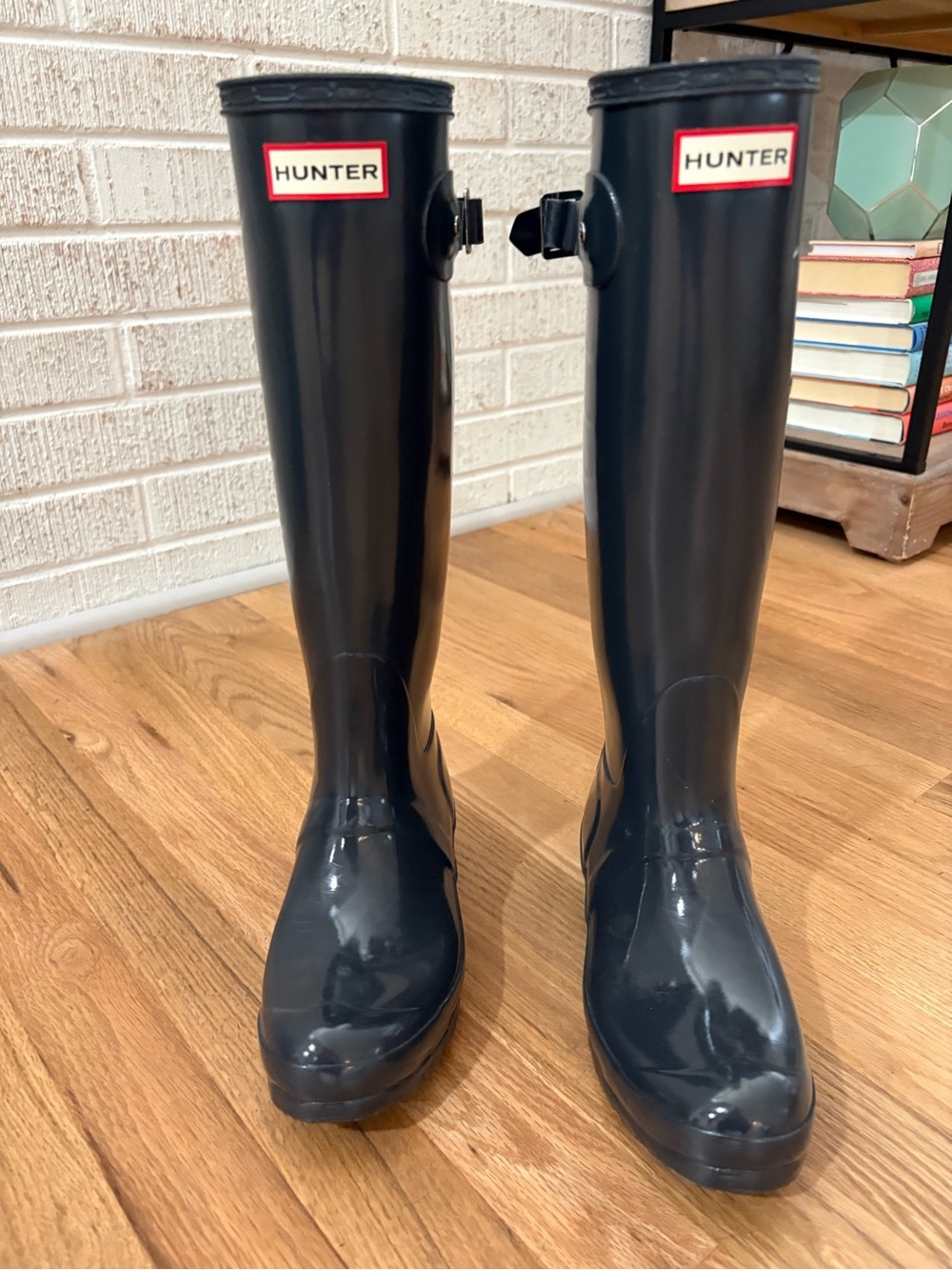 Hunter Women's Gloss Black Tall Rain Boots